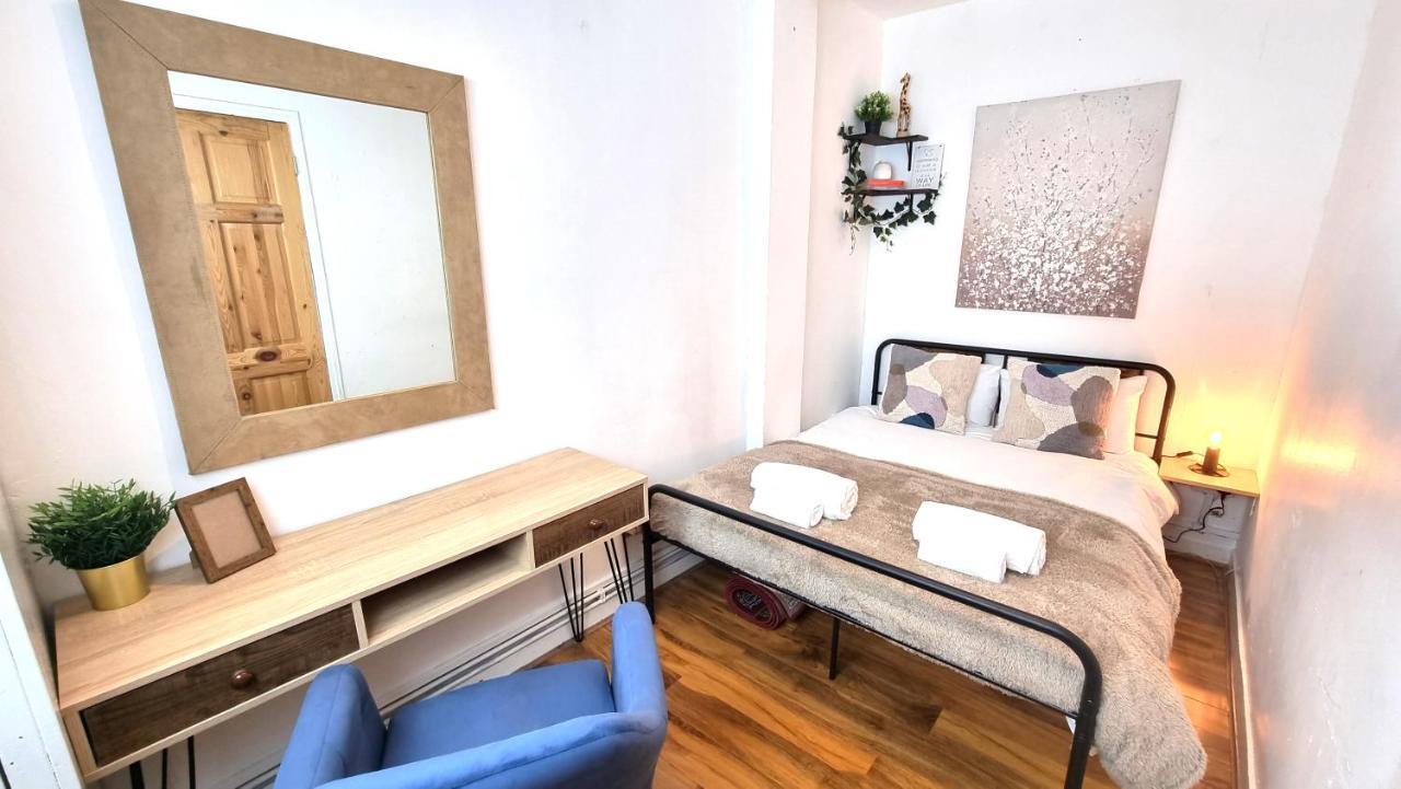 3 Bed Flat O2 Arena Dyson House Apartment ลอนดอน ภายนอก รูปภาพ
